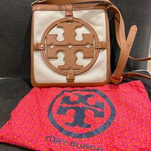 Cross body bag